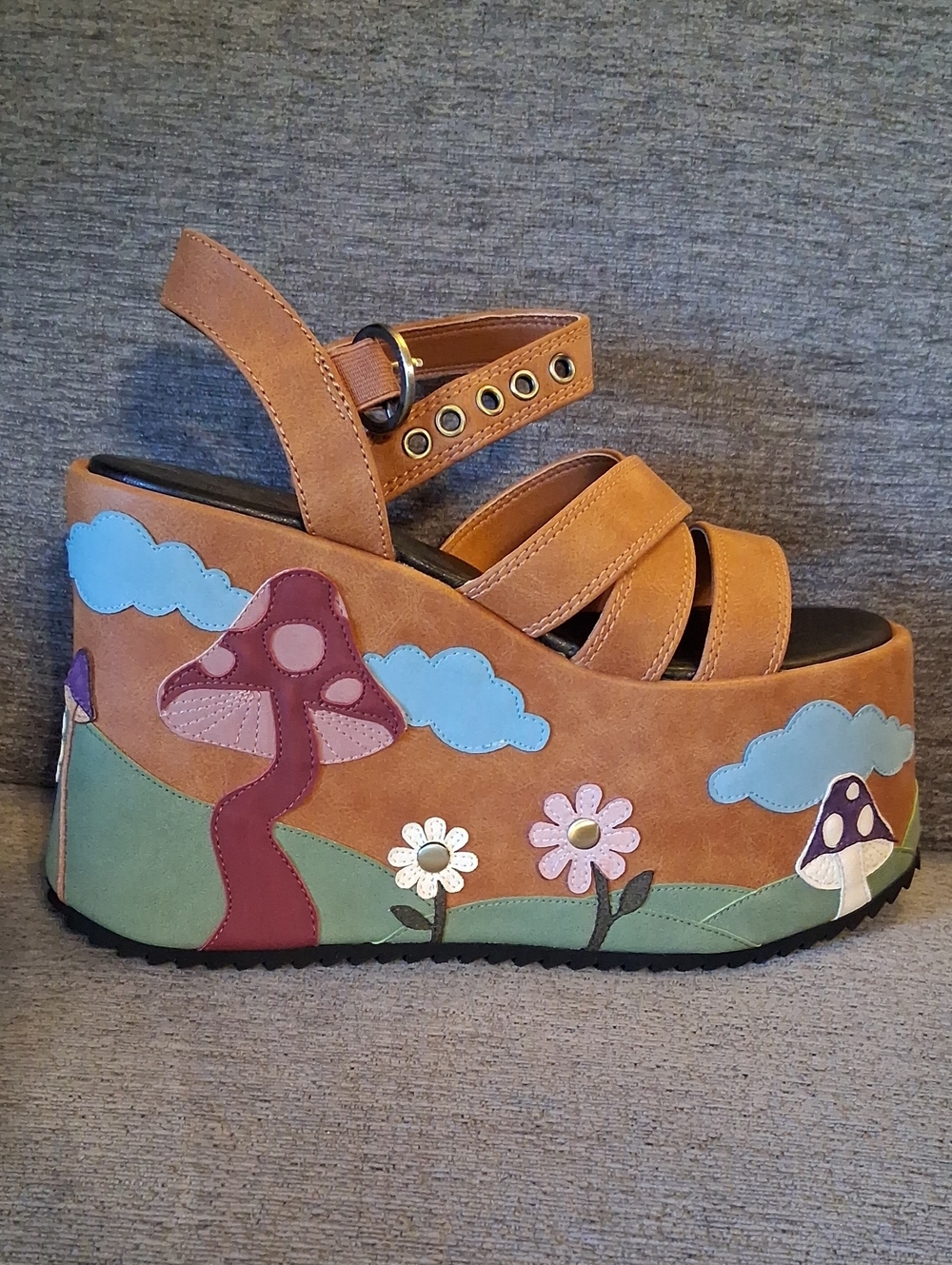 New Current Mood Mushroom Platform Sandals, Size 10